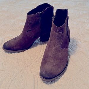 Marc Fisher Stefani Western Ankle Suede & Snake Skin Booties Size 8